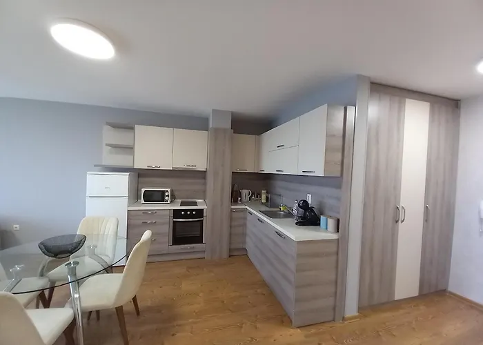 Sunset Апартамент *